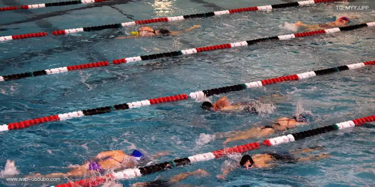 牌九扑克竞技平台：骨牌玩法扑克演绎，比牌点数定输赢